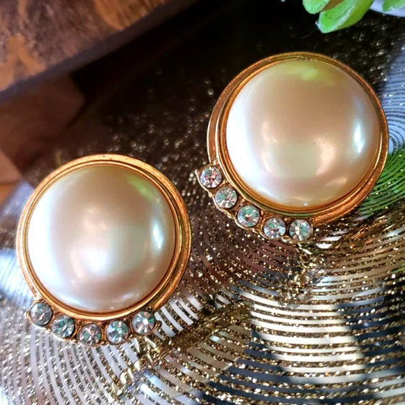 Authentic Vtg YSL Yves Saint Laurent Mabe' Pearl Rhinestone Cabochon Earrings